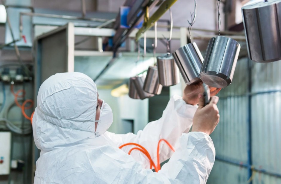 Industrielle Beschichtung im Pulverbeschichtungs Zentrum